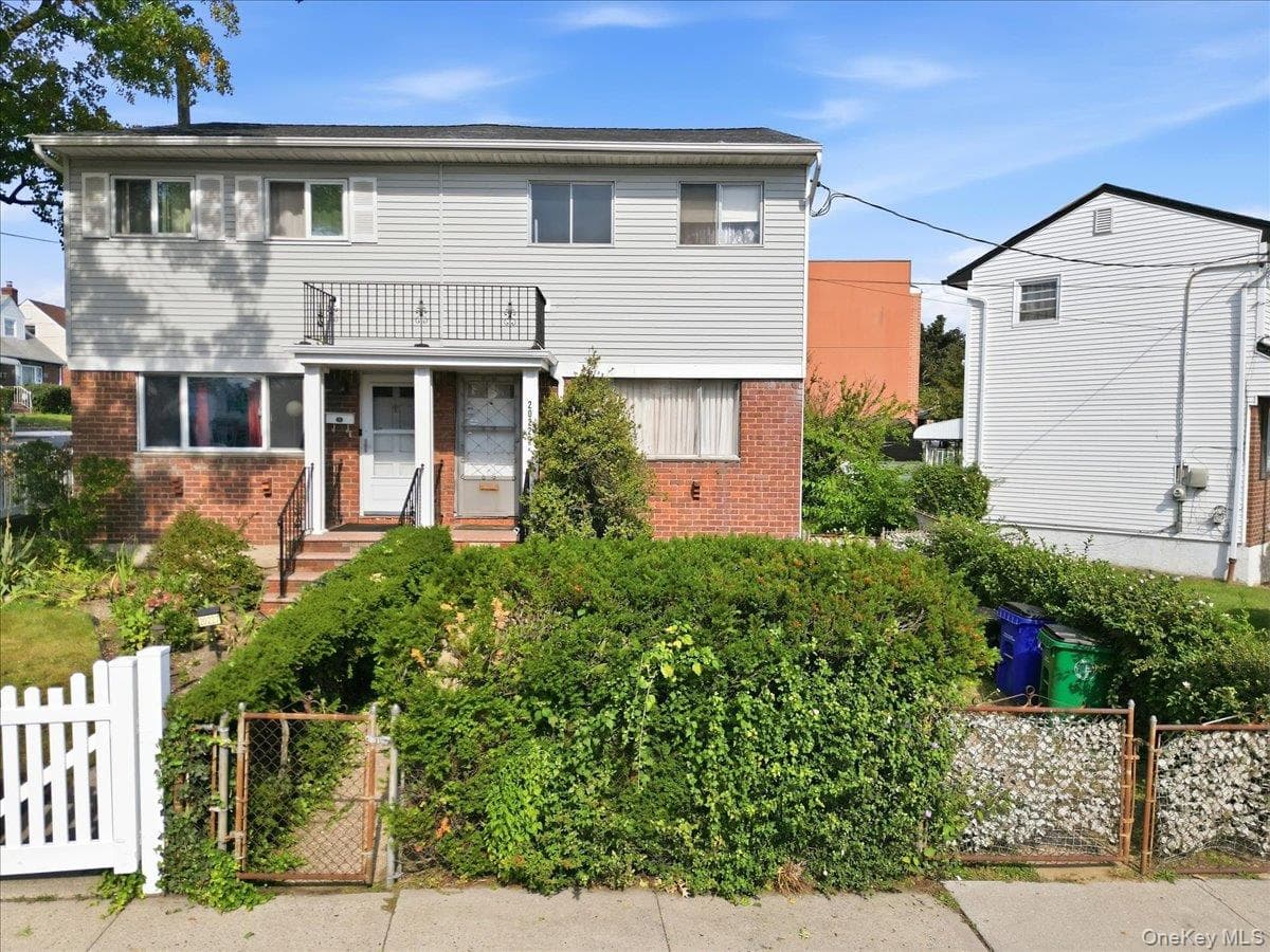 20229 120th Avenue photo 1