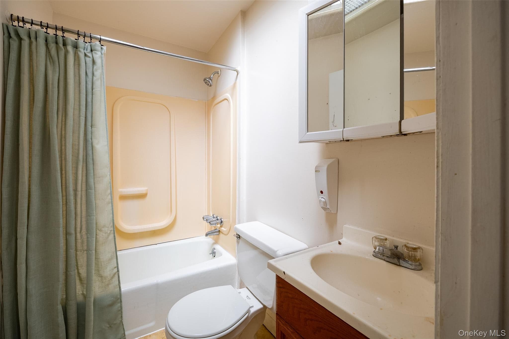 81 Vineyard Avenue thumbnail 25