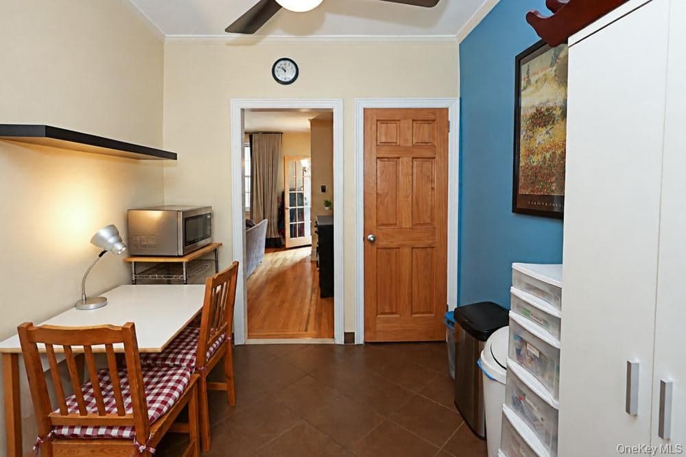 25-30 36th Avenue thumbnail 13