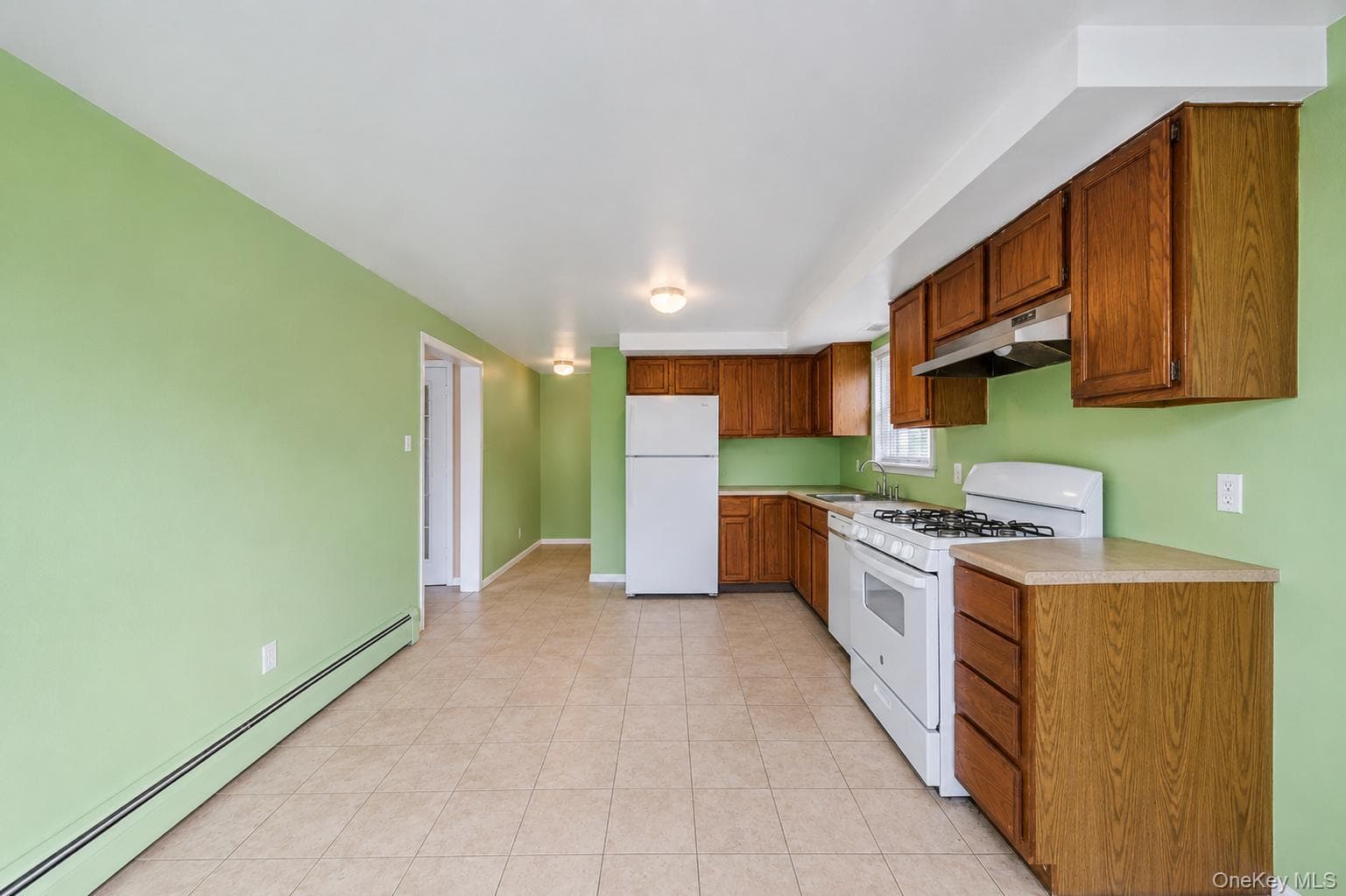 20 E Pine Street thumbnail 13