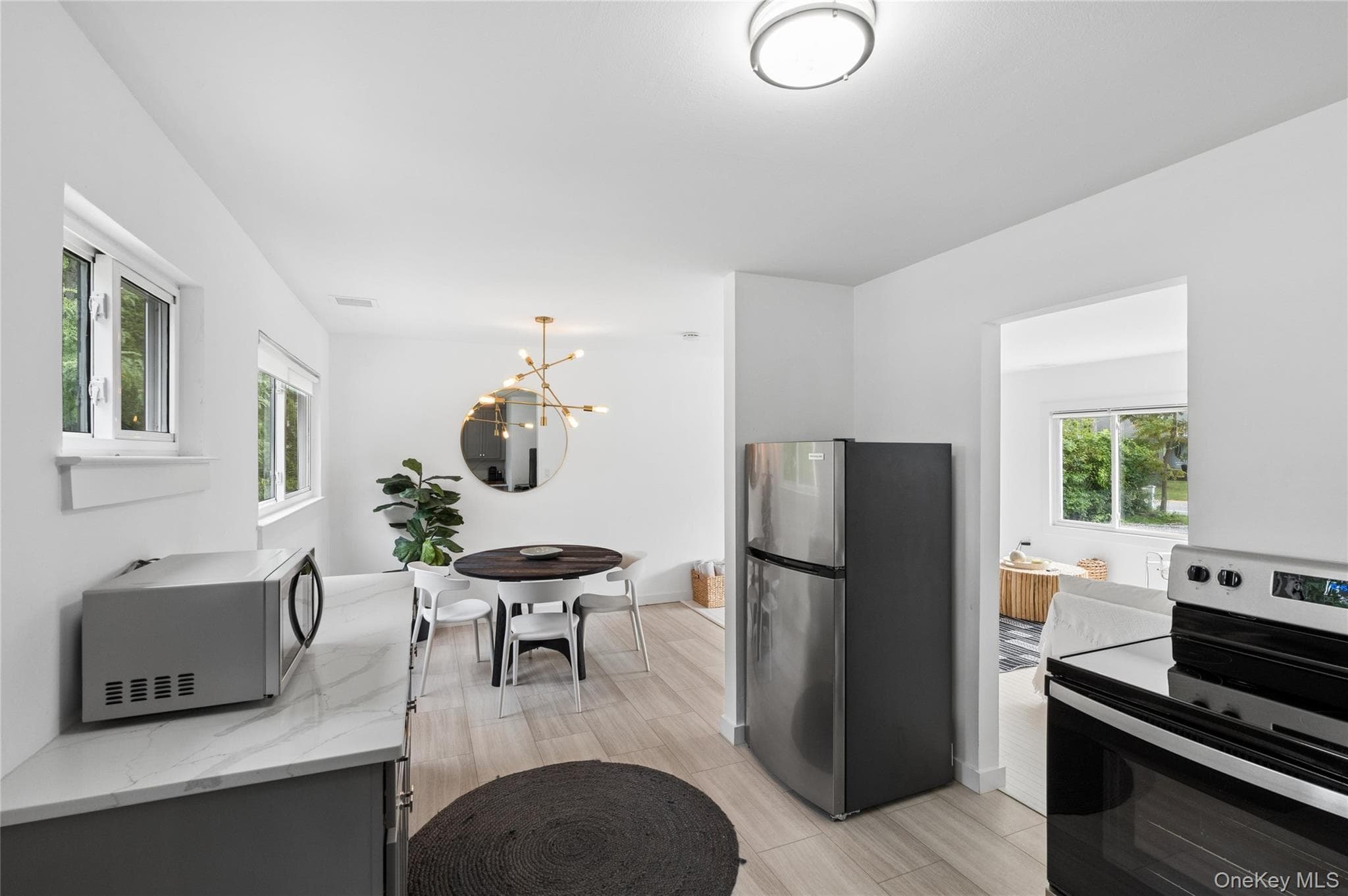 138 W Tiana Road thumbnail 9
