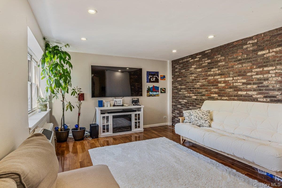 144-55 Melbourne Avenue Unit: 6E thumbnail 6