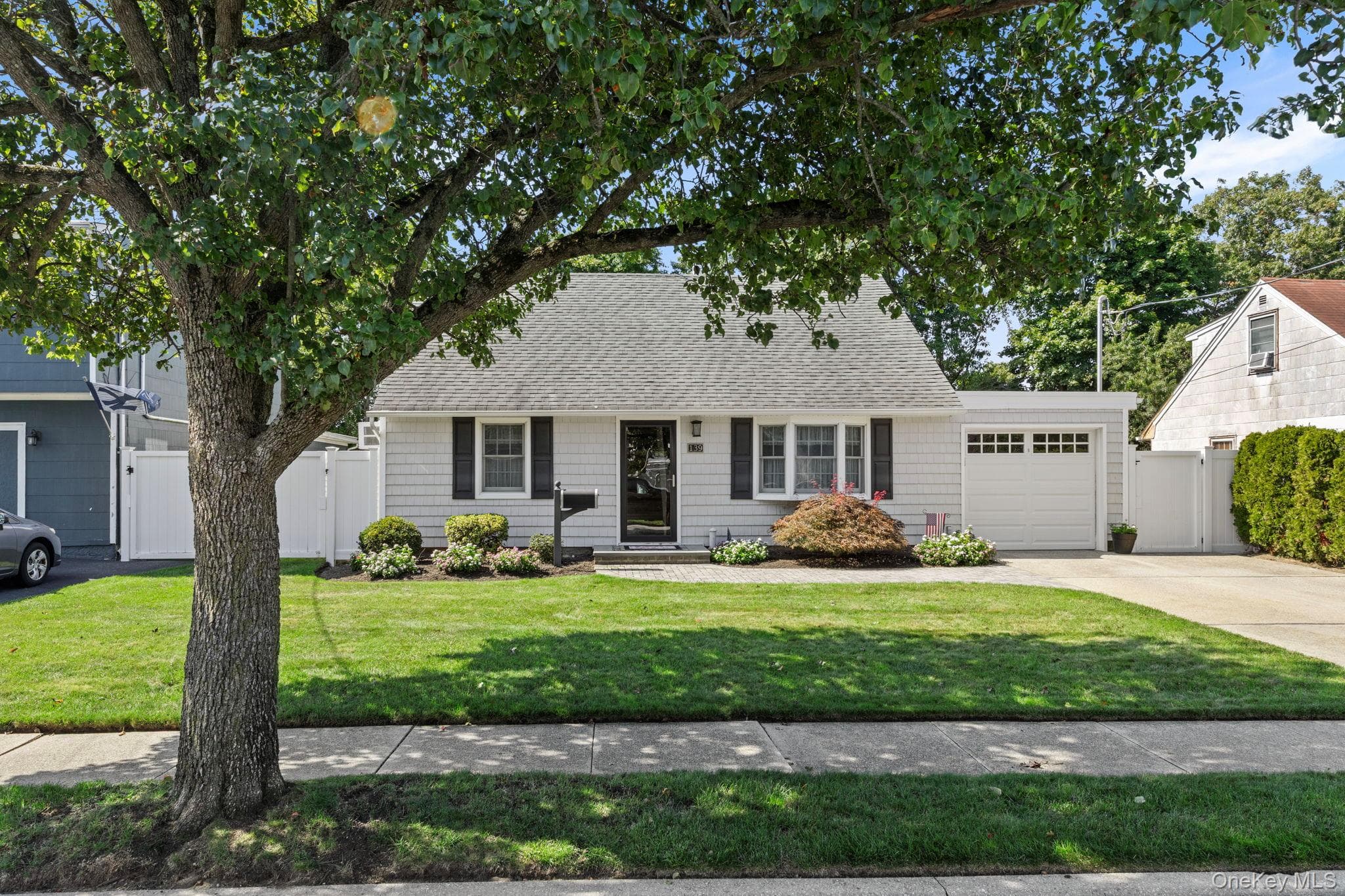 139 Arlyn Drive thumbnail 2