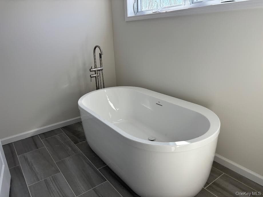 4 Rosewood Lane Ct thumbnail 25