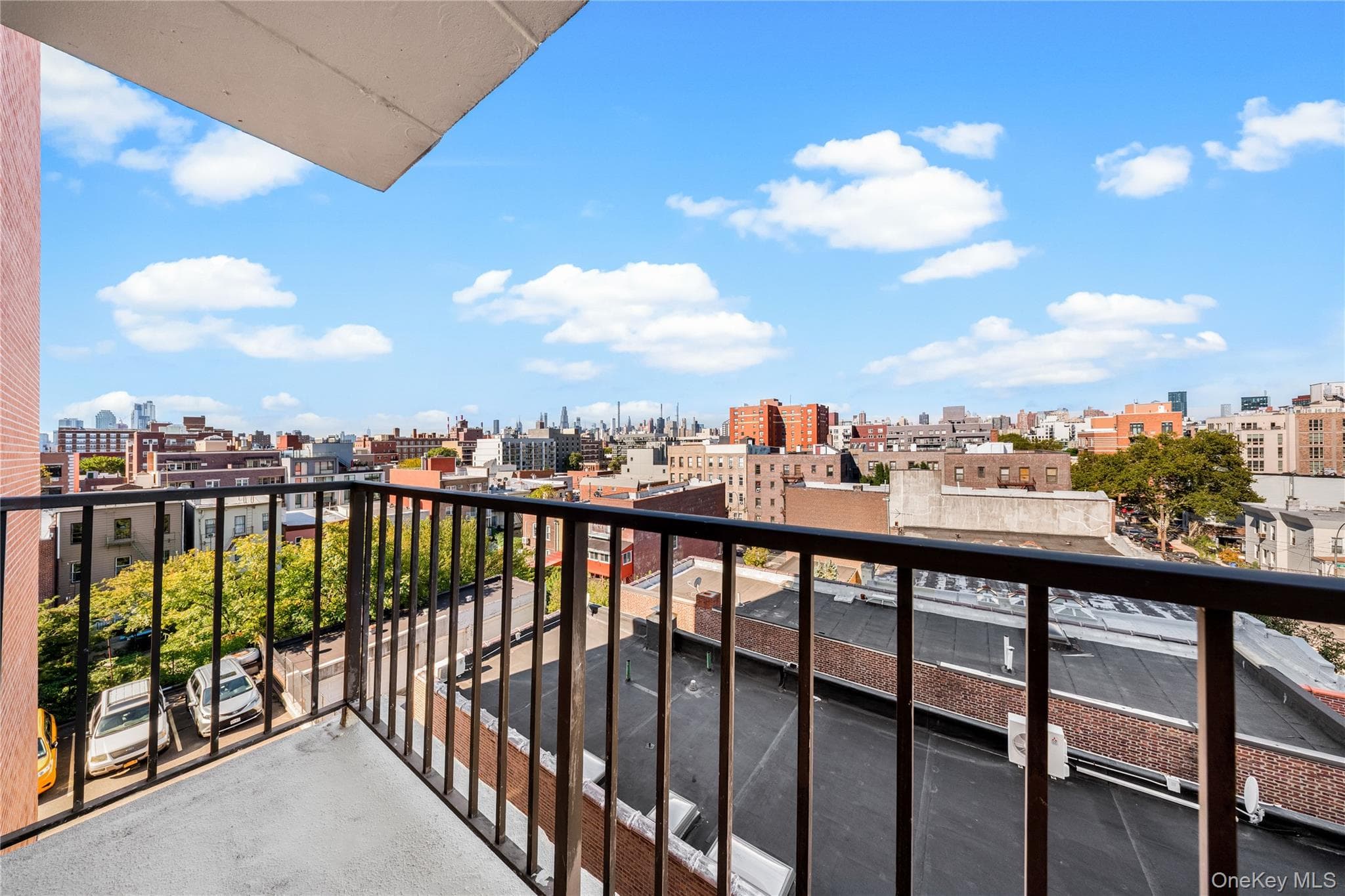 2322 30th Road Unit: 5A thumbnail 3
