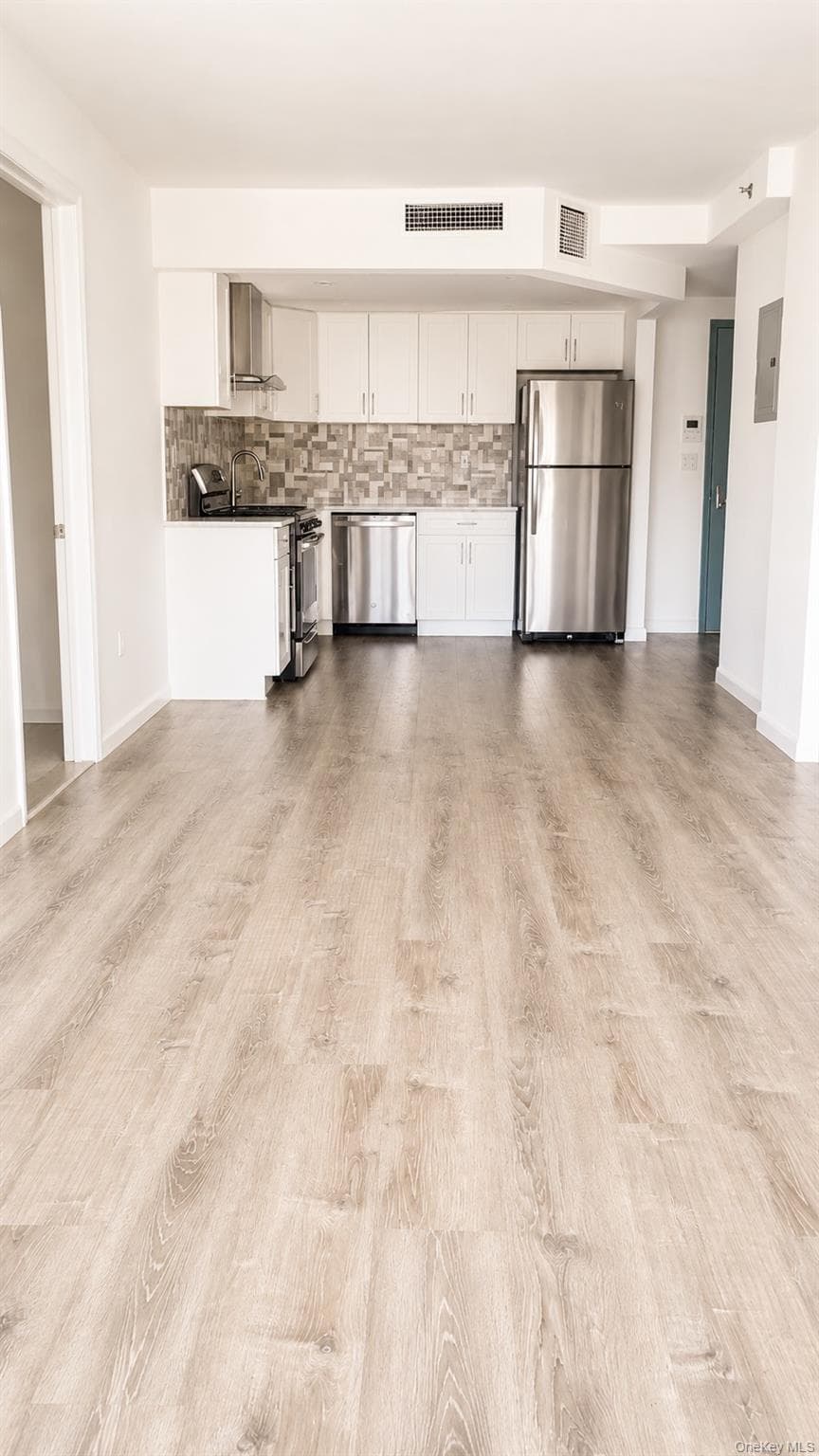 21410 15th Avenue Unit: 2F thumbnail 4