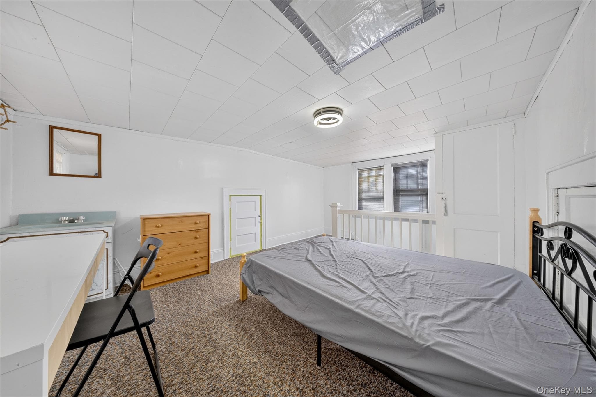 4084 Denman Street thumbnail 19