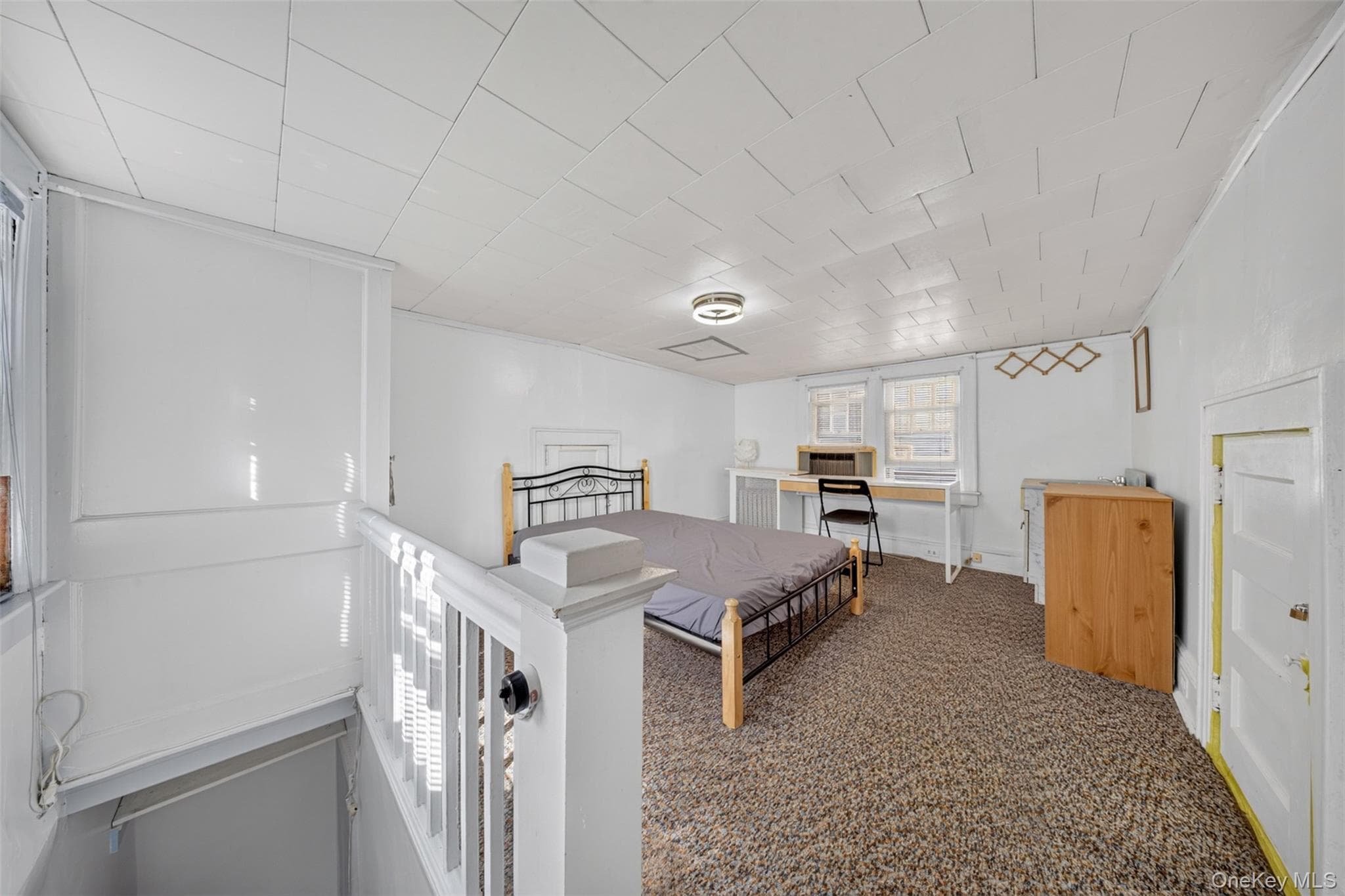 4084 Denman Street thumbnail 18