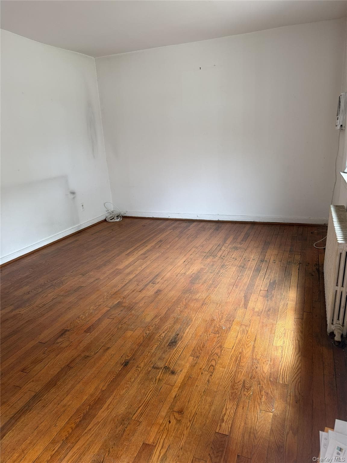 76-33 Commonwealth Boulevard Unit: A thumbnail 3