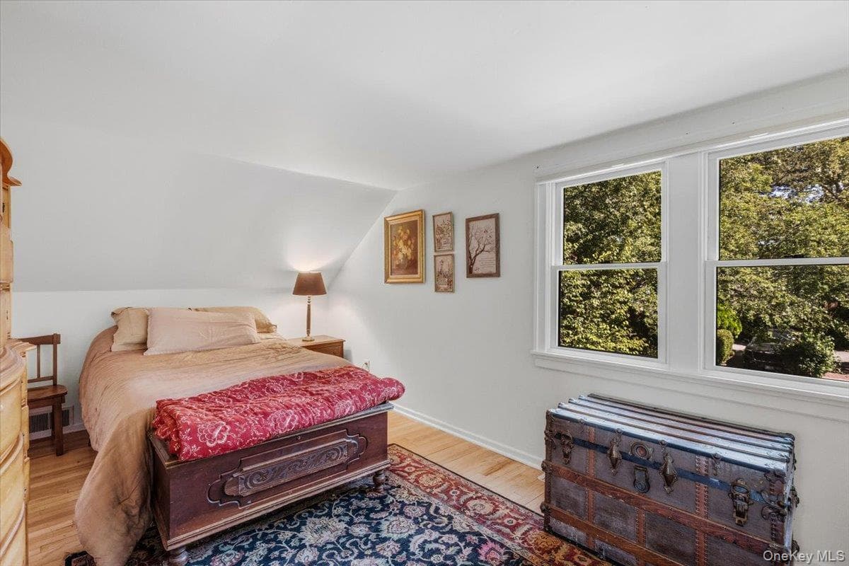 16 Stuart Avenue thumbnail 22