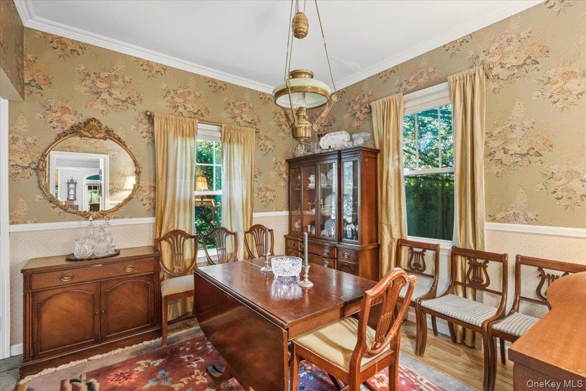 16 Stuart Avenue thumbnail 14