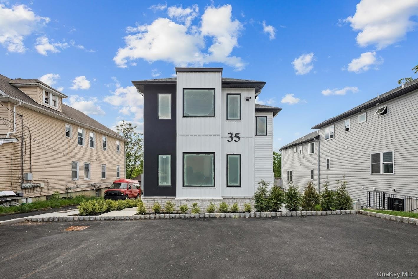 35 Prospect Street Unit: 113, Spring Valley