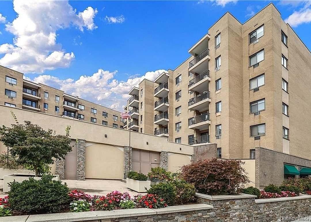 100 E Hartsdale Avenue Unit: 6GW, Hartsdale