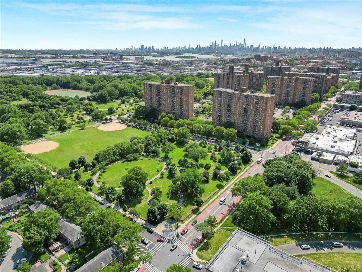825 Morrison Avenue Unit: 16A thumbnail 24