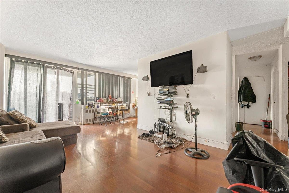 825 Morrison Avenue Unit: 16A thumbnail 2