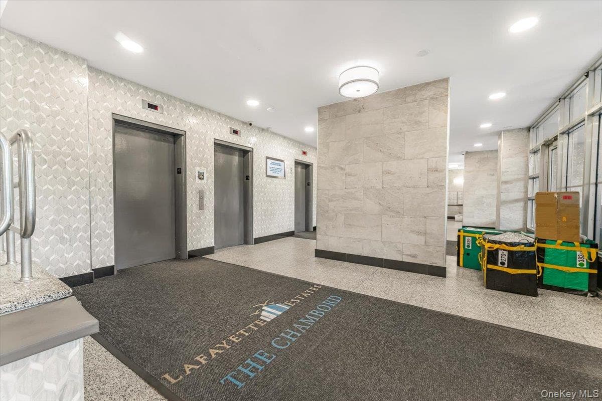 825 Morrison Avenue Unit: 16A thumbnail 17