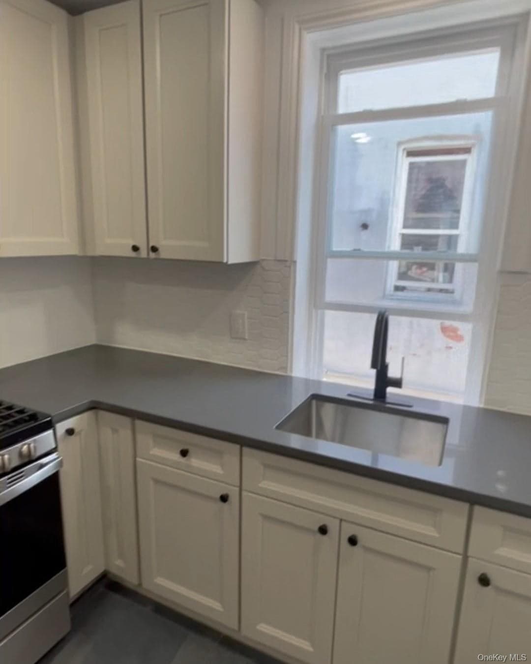 1102 Winthrop Street Unit: 4 thumbnail 7