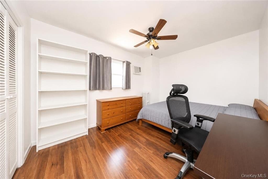 2675 E 27th Street thumbnail 13