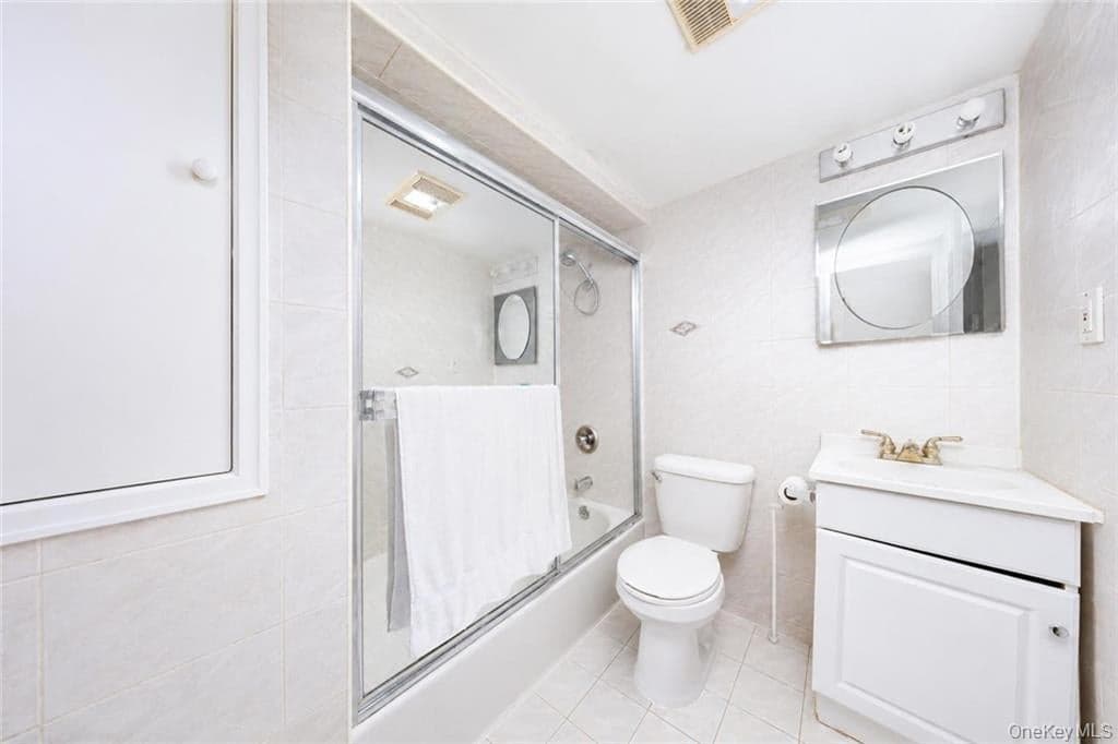 2675 E 27th Street thumbnail 18