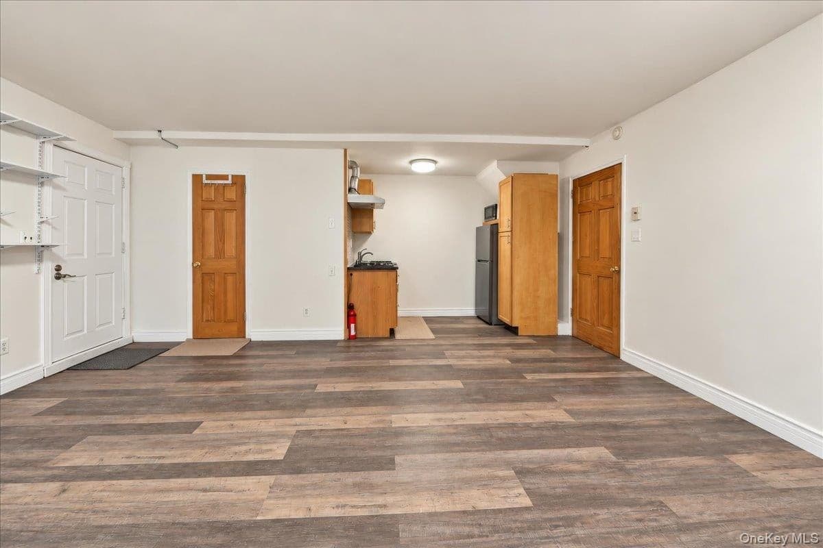 1850 Radcliff Avenue thumbnail 14