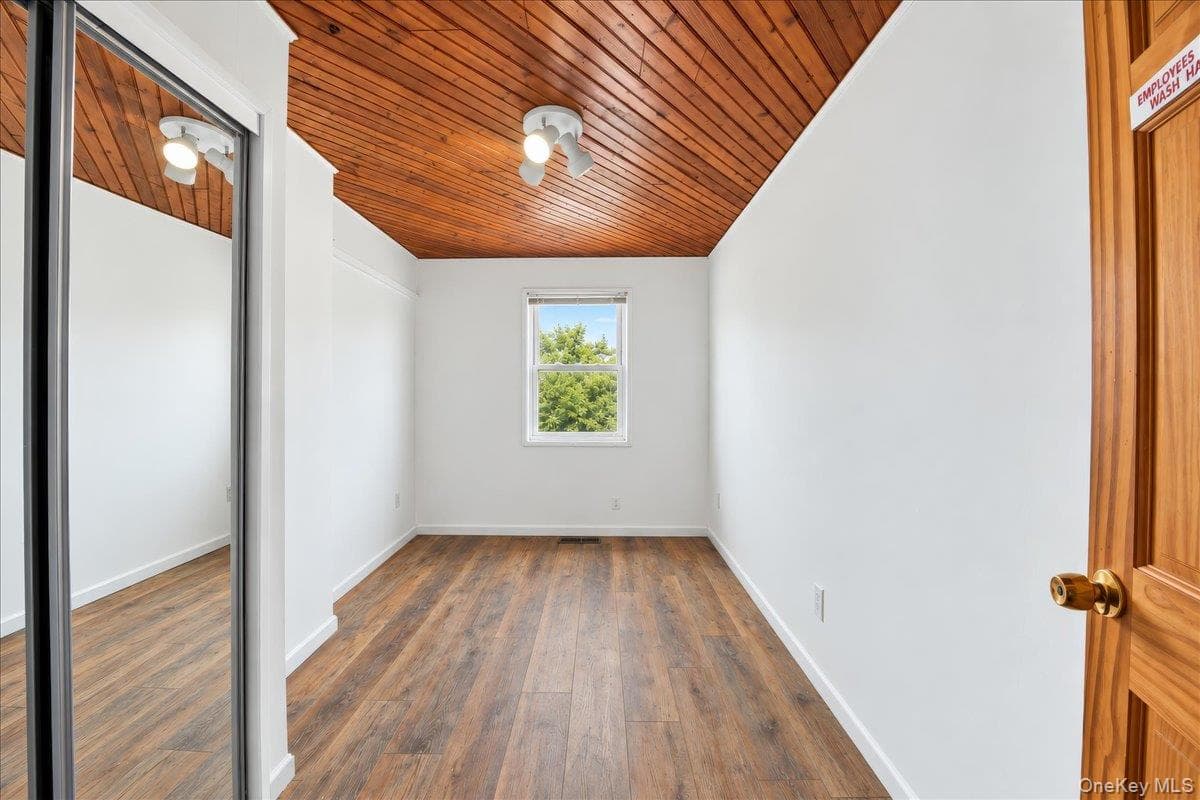 1850 Radcliff Avenue thumbnail 13