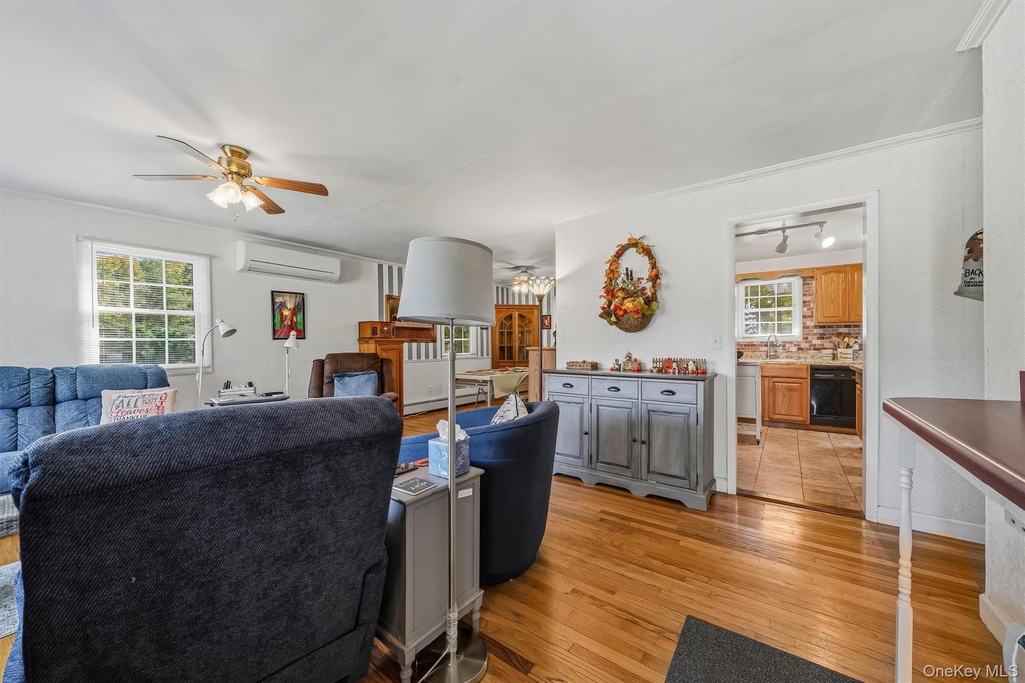 311 Howells Road thumbnail 10