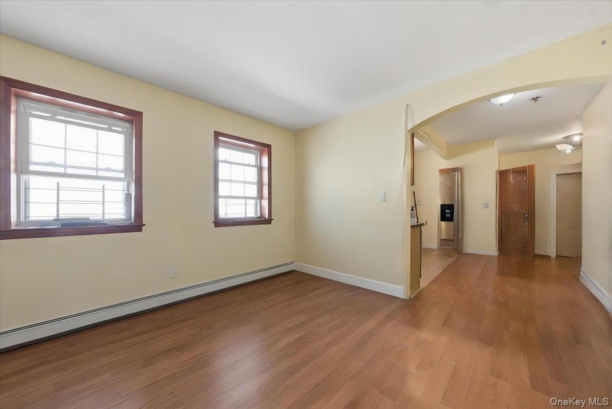 3544 -3546 Laconia Avenue thumbnail 21