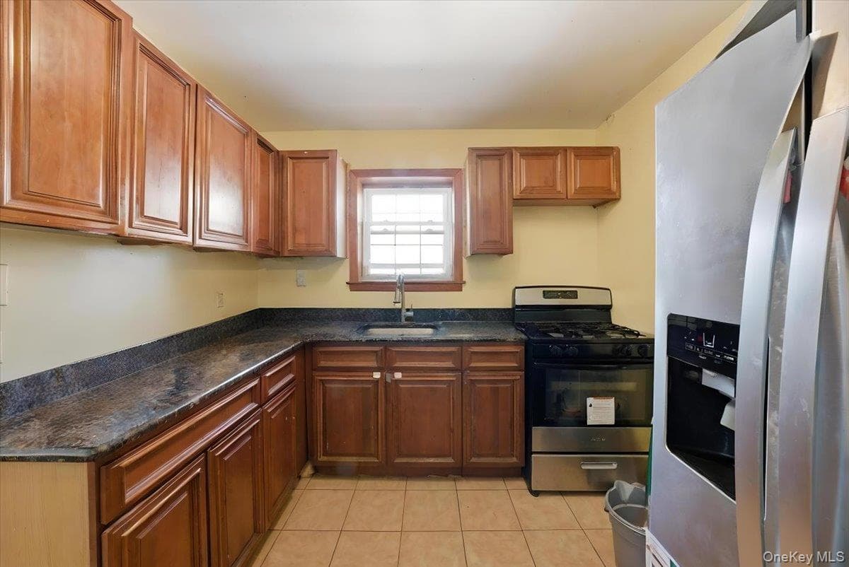 3544 -3546 Laconia Avenue thumbnail 24