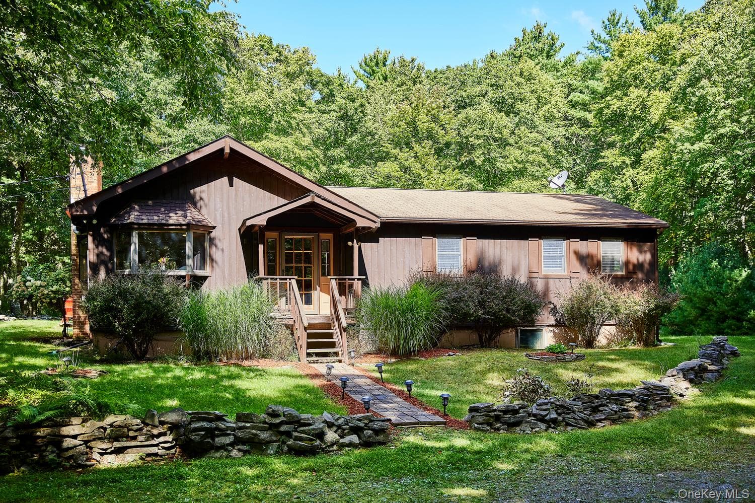 53 Devlin Road, Highland Lake