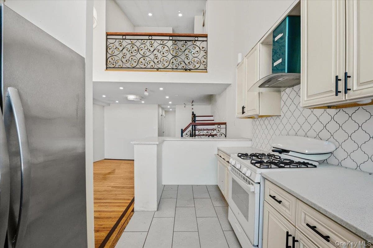 10847 Sutphin Boulevard thumbnail 11