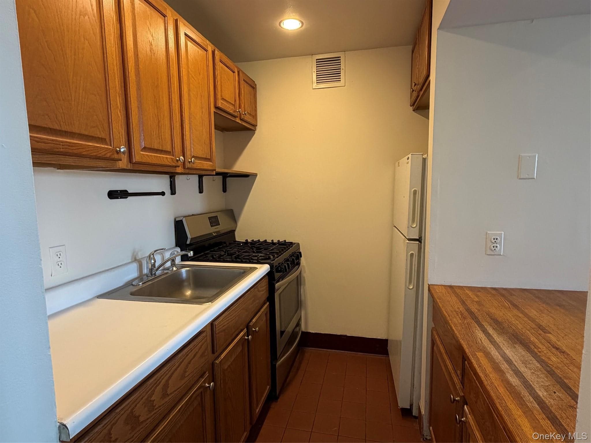310 Riverside Boulevard Unit: 3G thumbnail 8