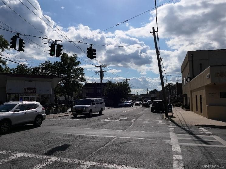 650 Halstead Avenue thumbnail 4