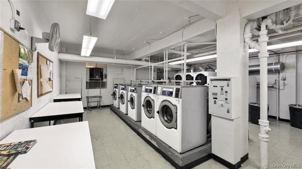 160-10 89th Avenue Unit: 9E thumbnail 16