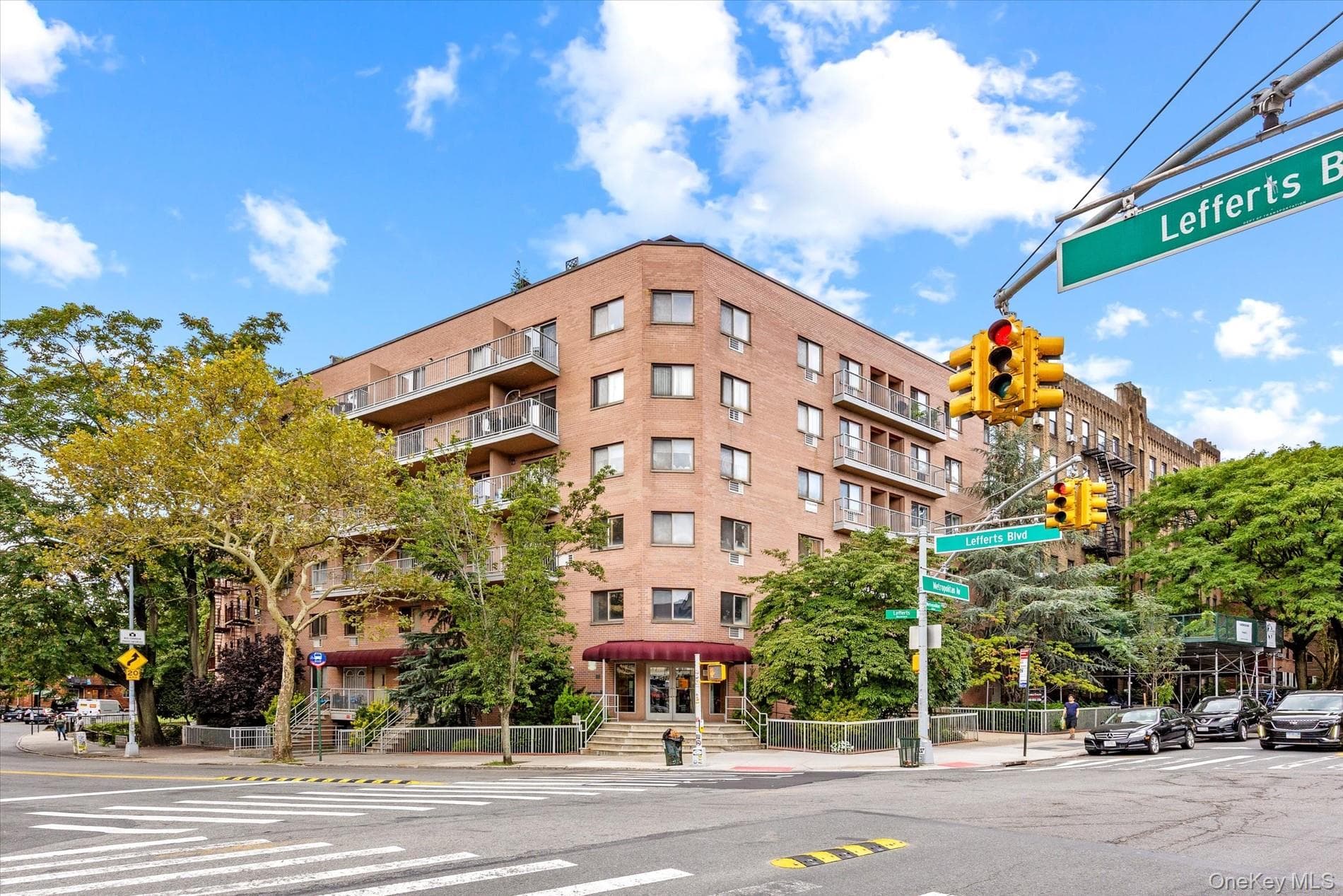 118-82 Metropolitan Avenue Unit: 6G, Kew Gardens