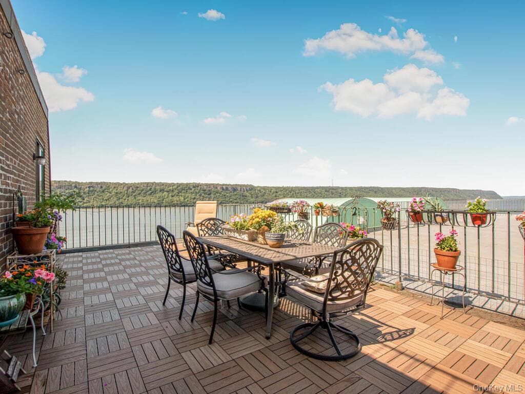23 Water Grant Street Unit: 11A, Yonkers