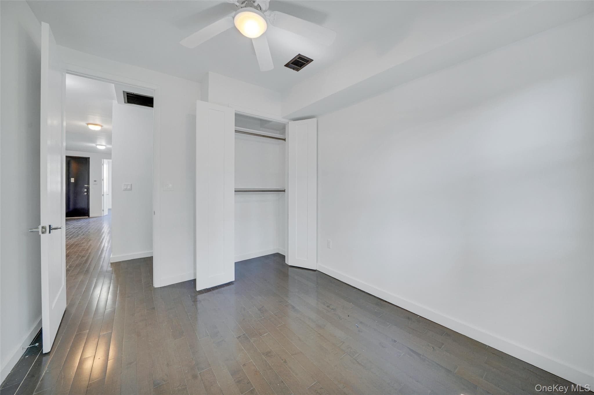 1106 Halsey Street thumbnail 37
