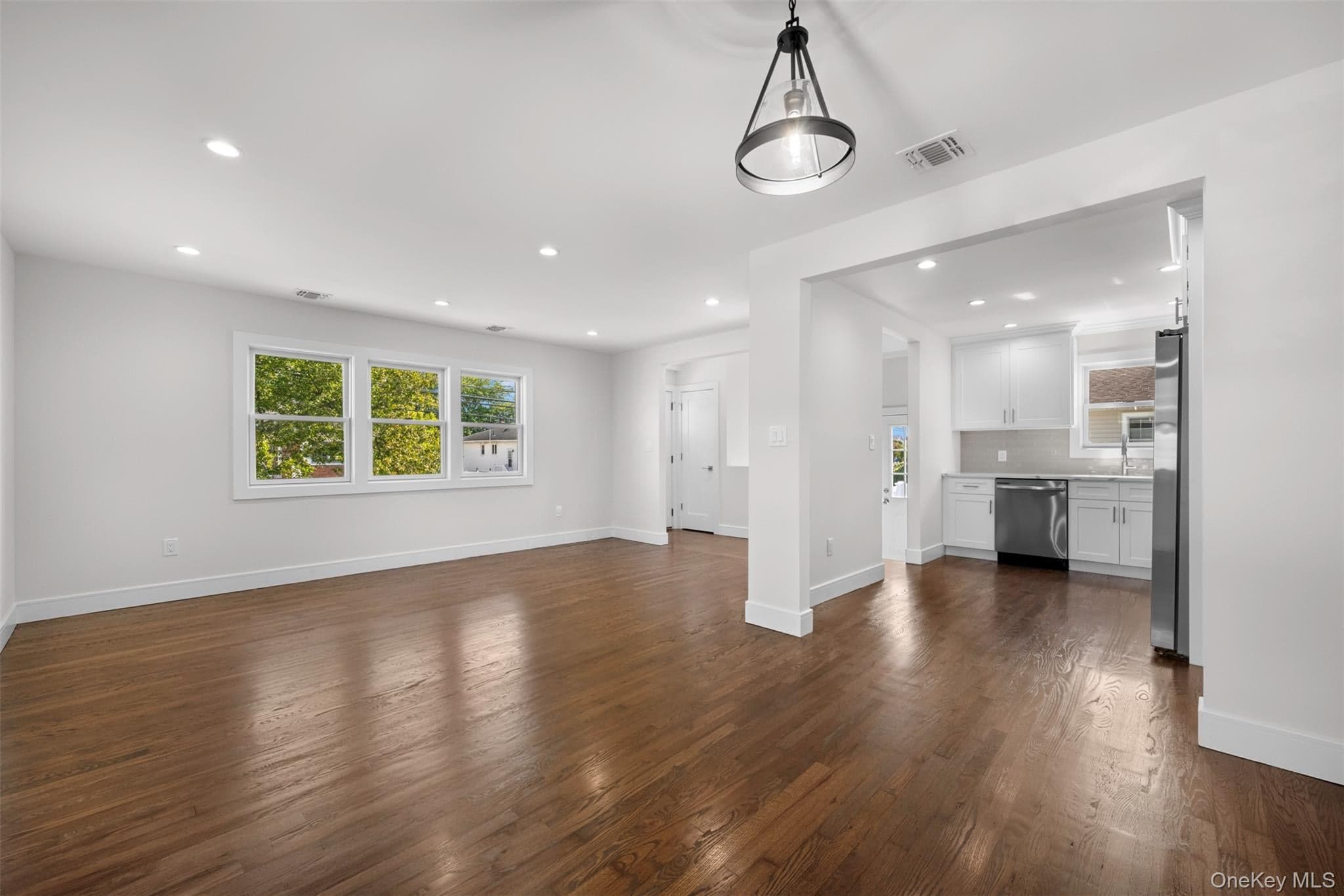 3280 Elliott Boulevard thumbnail 10