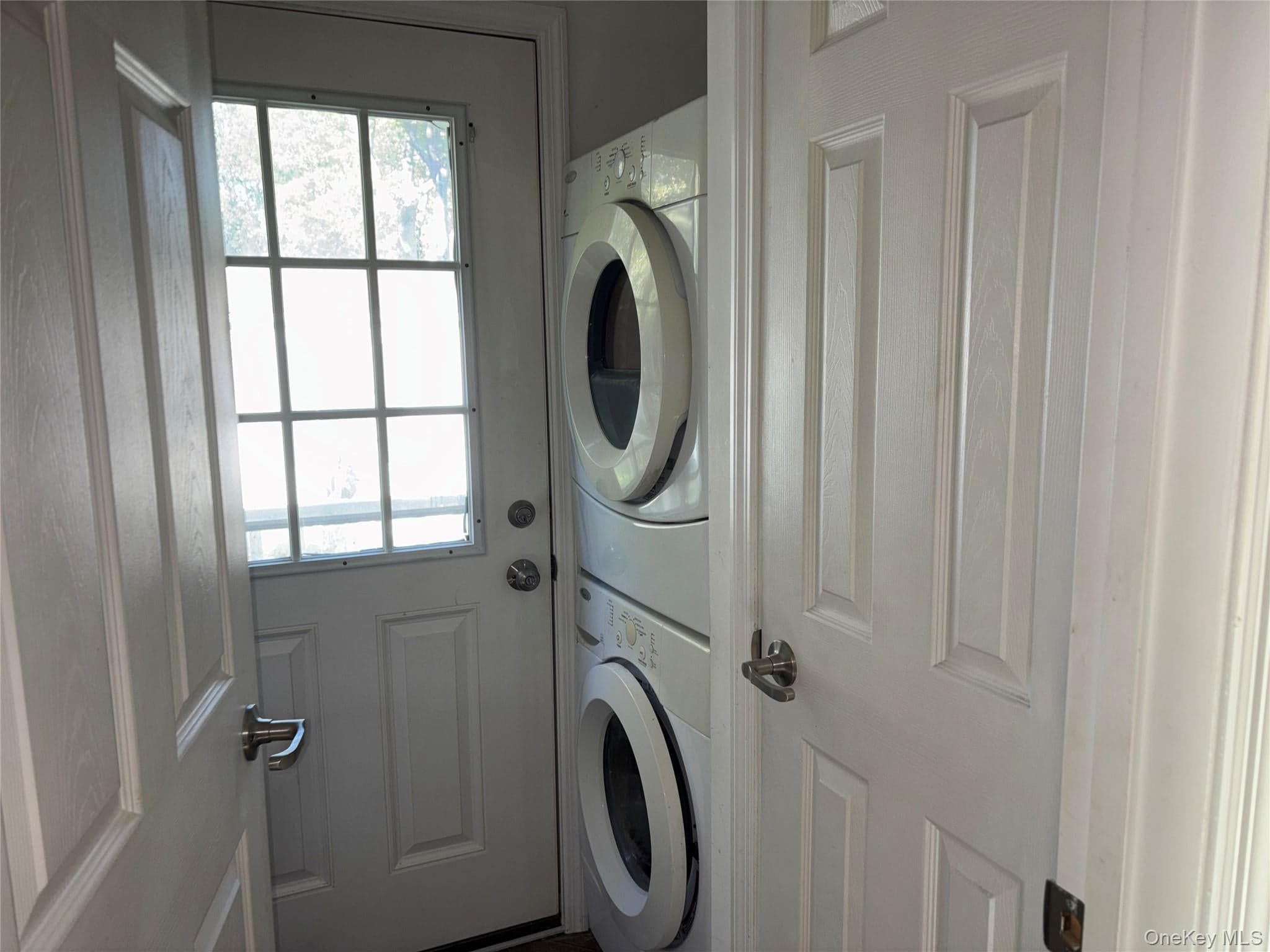1661 Old Country Road Unit: 84 thumbnail 23