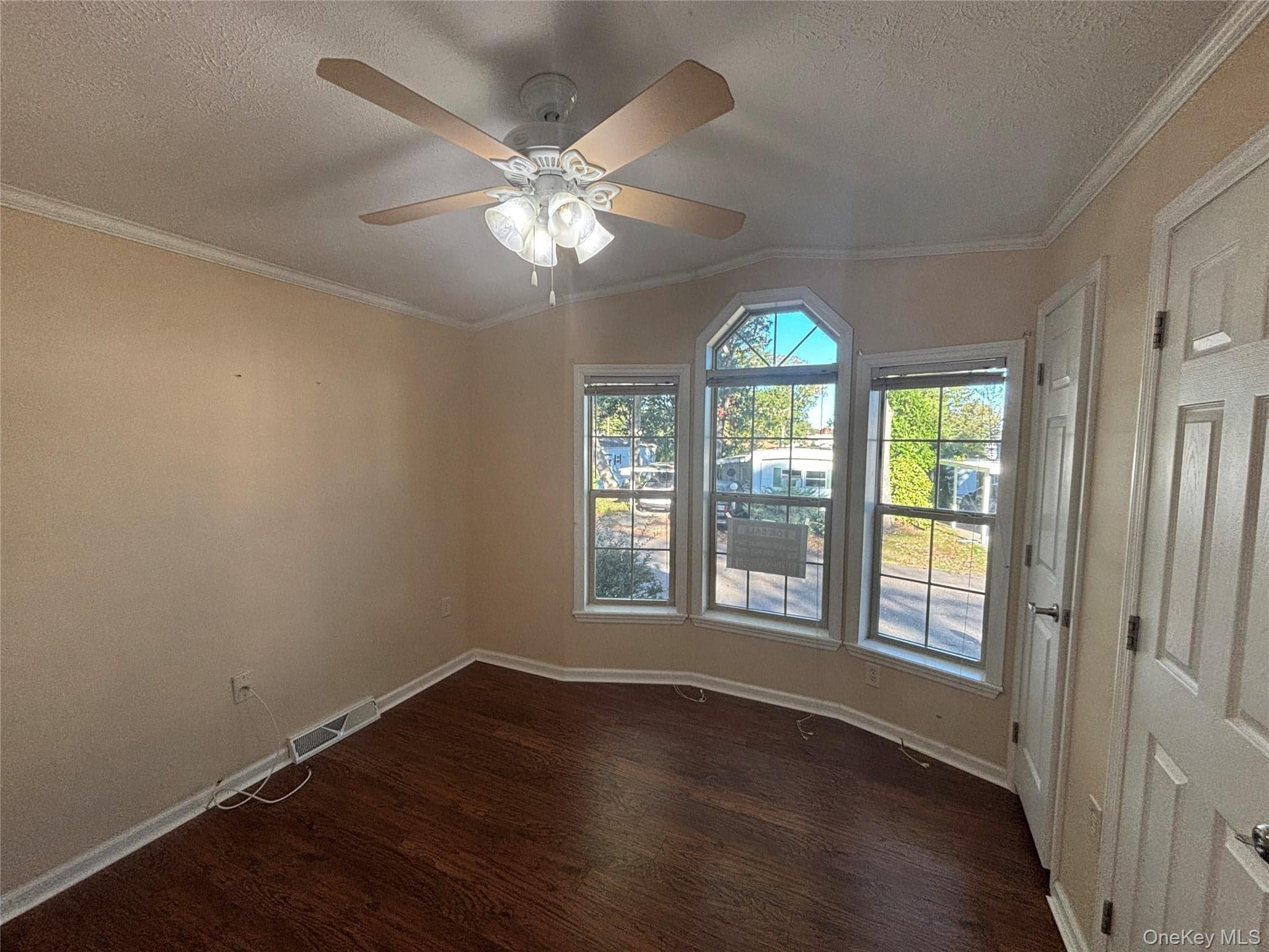 1661 Old Country Road Unit: 84 thumbnail 19