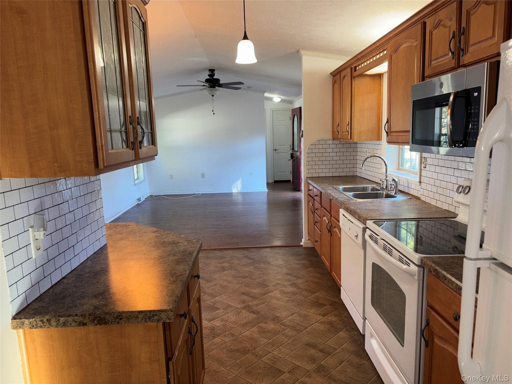 1661 Old Country Road Unit: 84 thumbnail 26