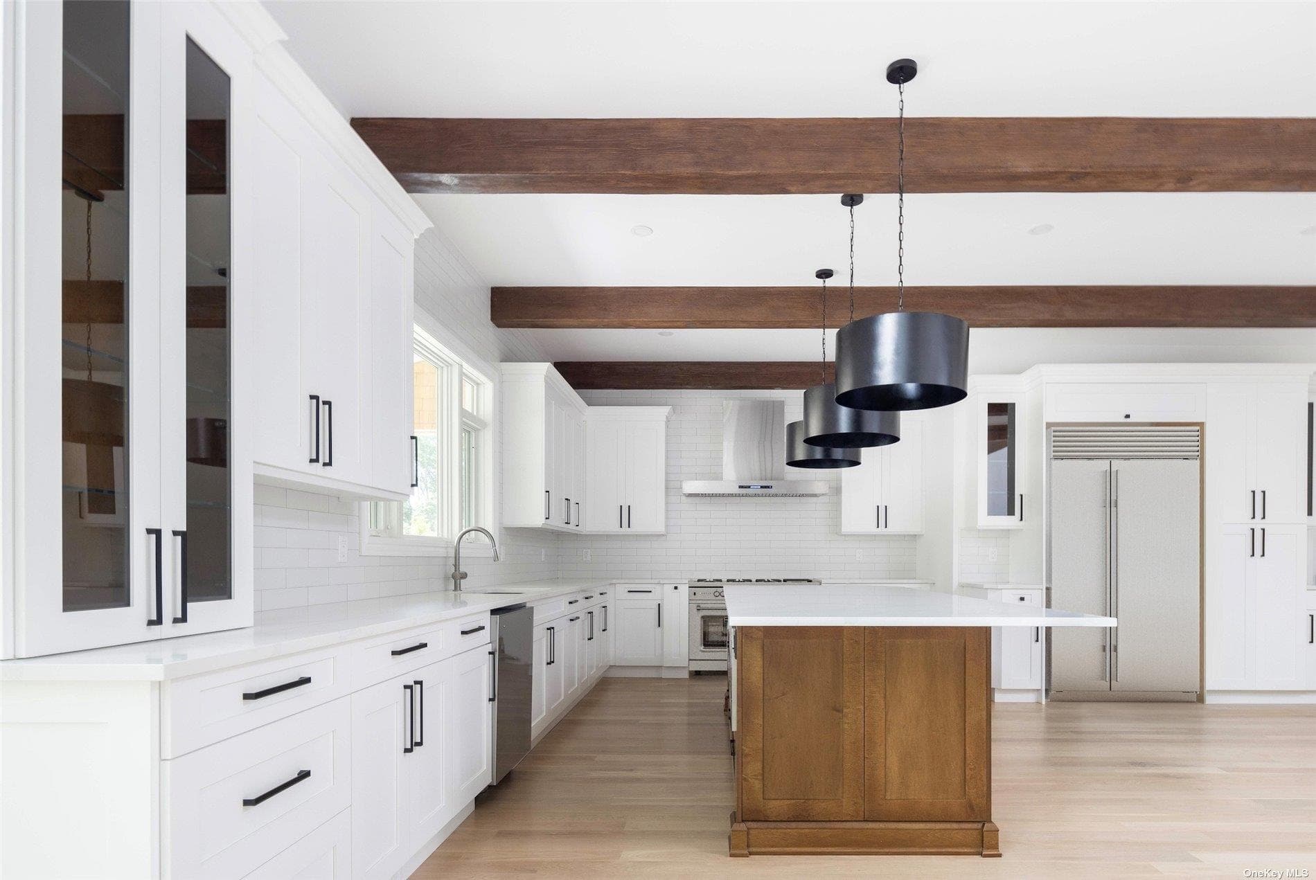 150 N Hillcrest Drive thumbnail 10