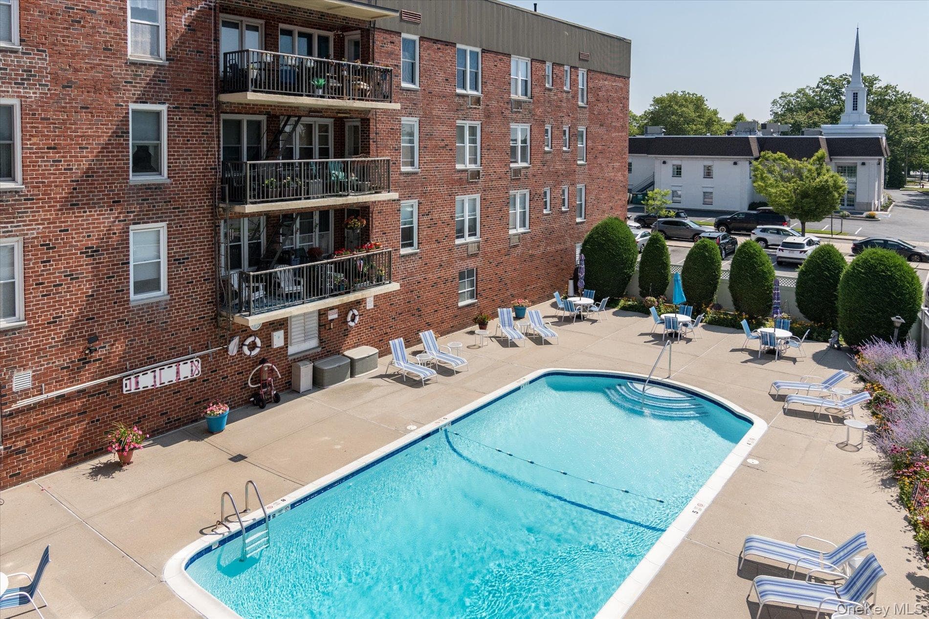 60 Hempstead Avenue Unit: 2C thumbnail 15