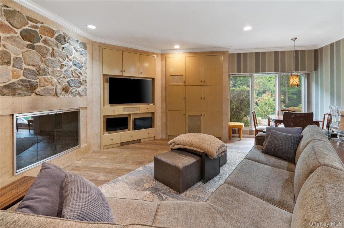 24 Emerson Road thumbnail 14