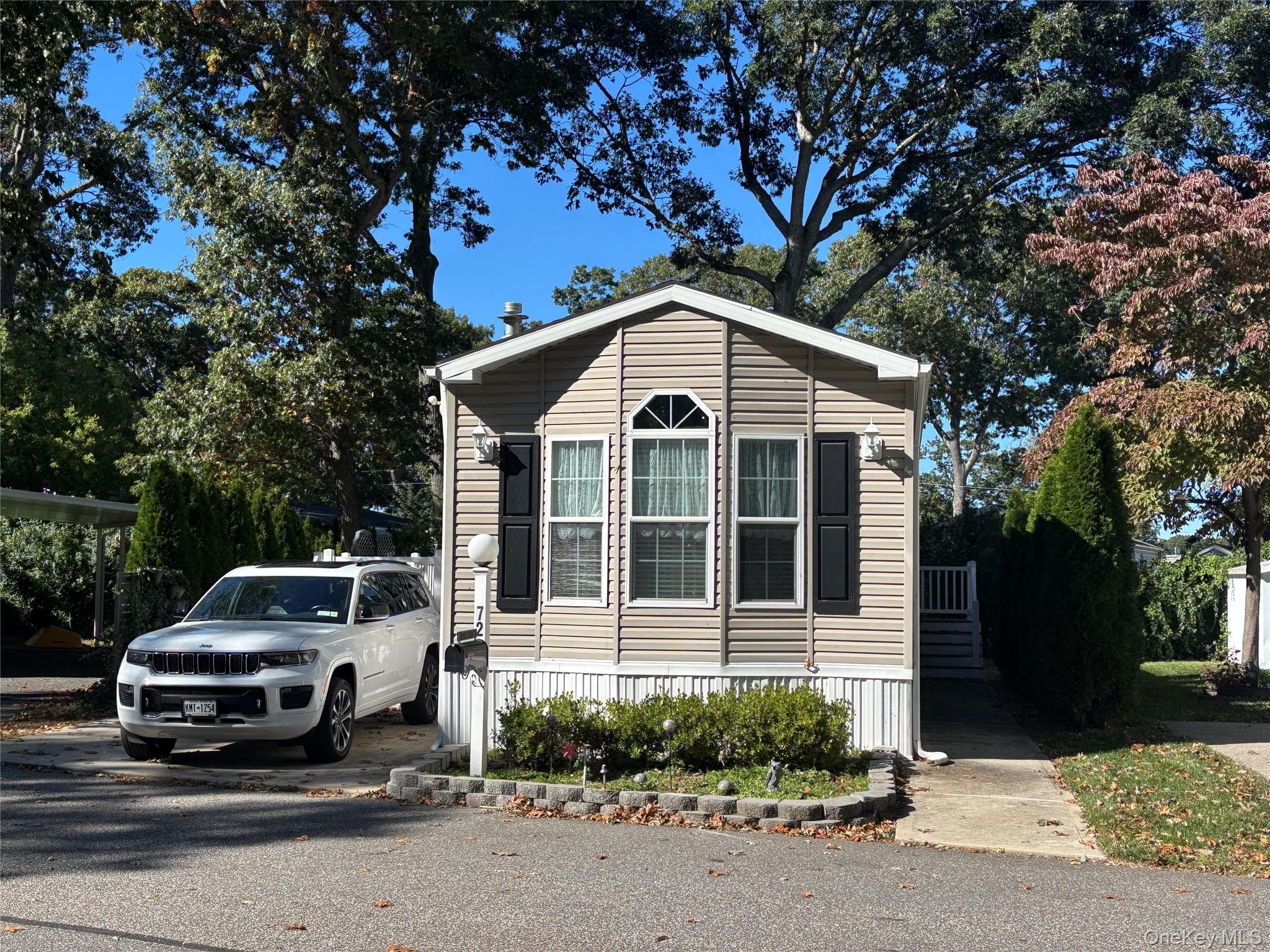 1661 Old Country Road Unit: 72 thumbnail 2