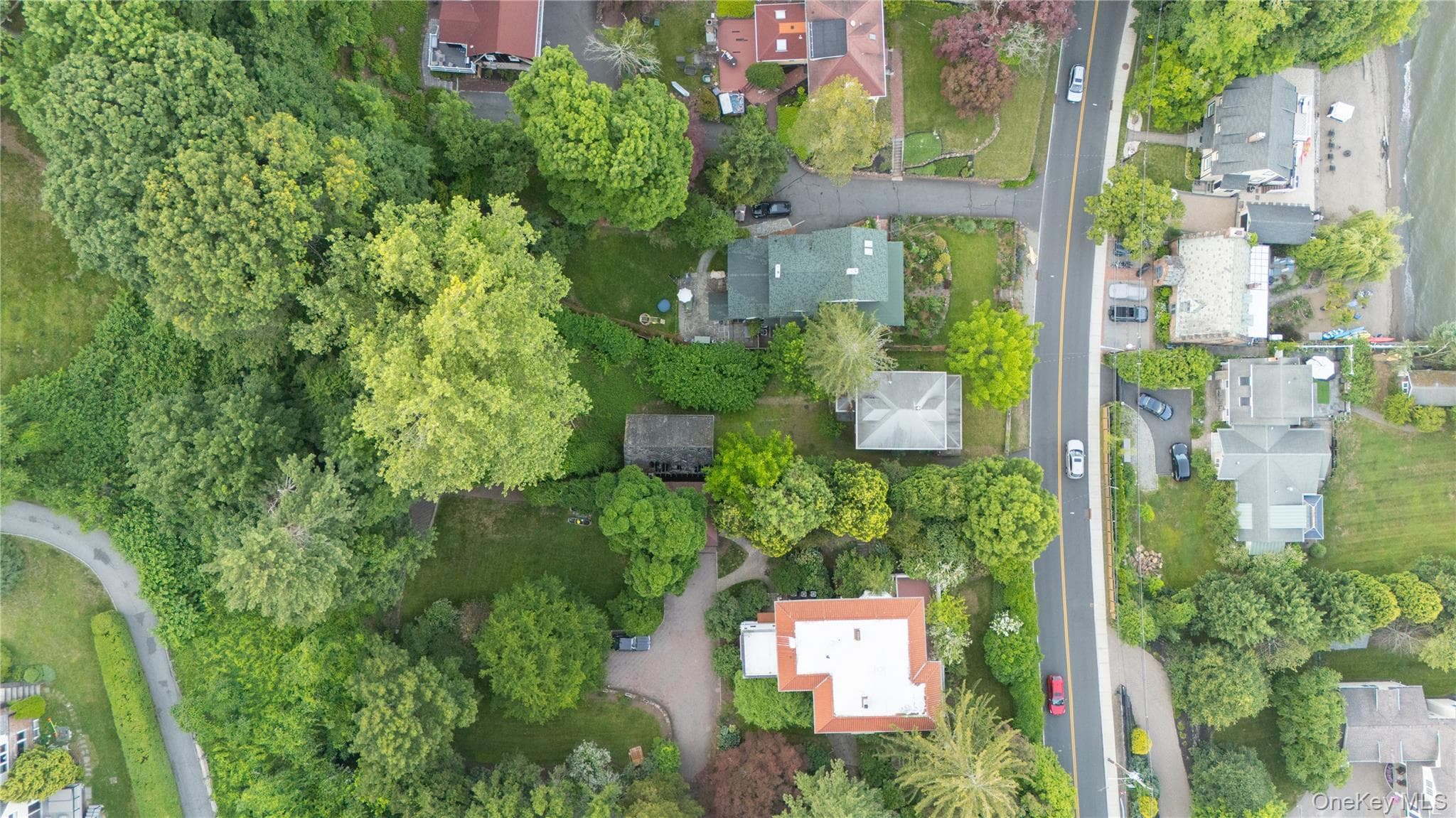 25 River Road thumbnail 35