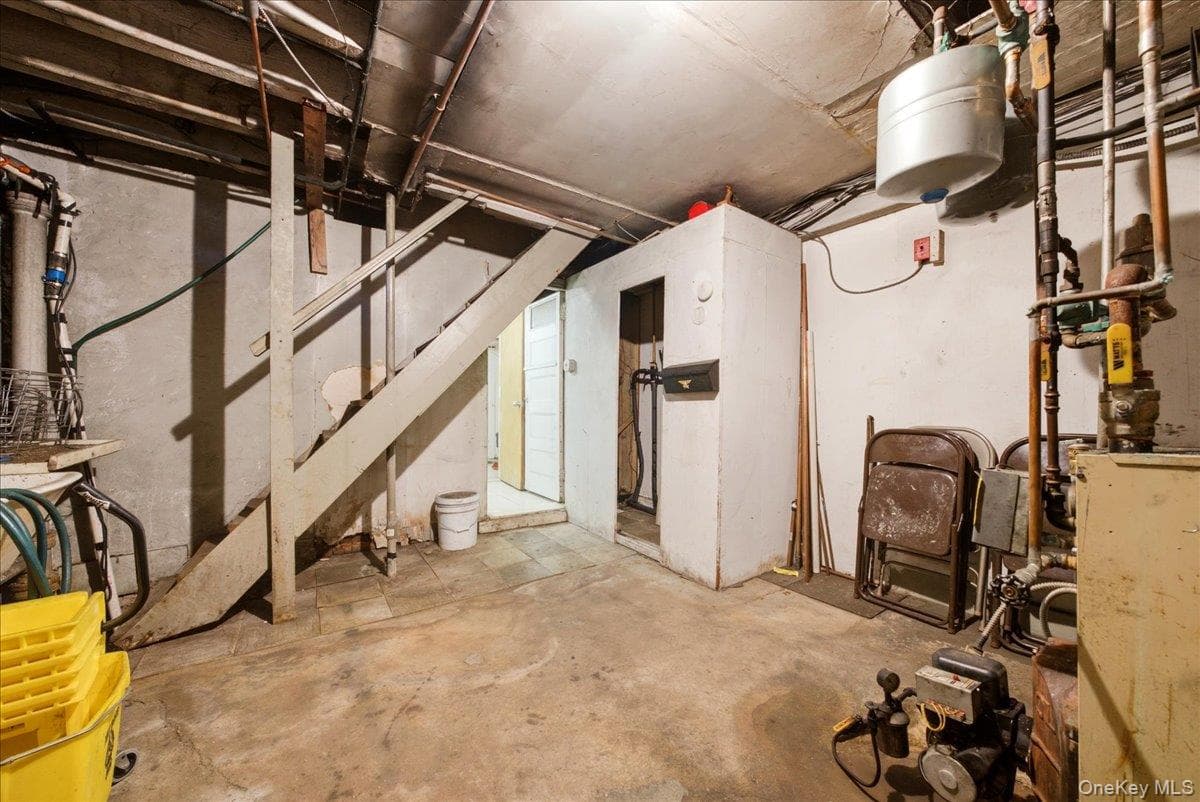 18 E 25th Street thumbnail 29