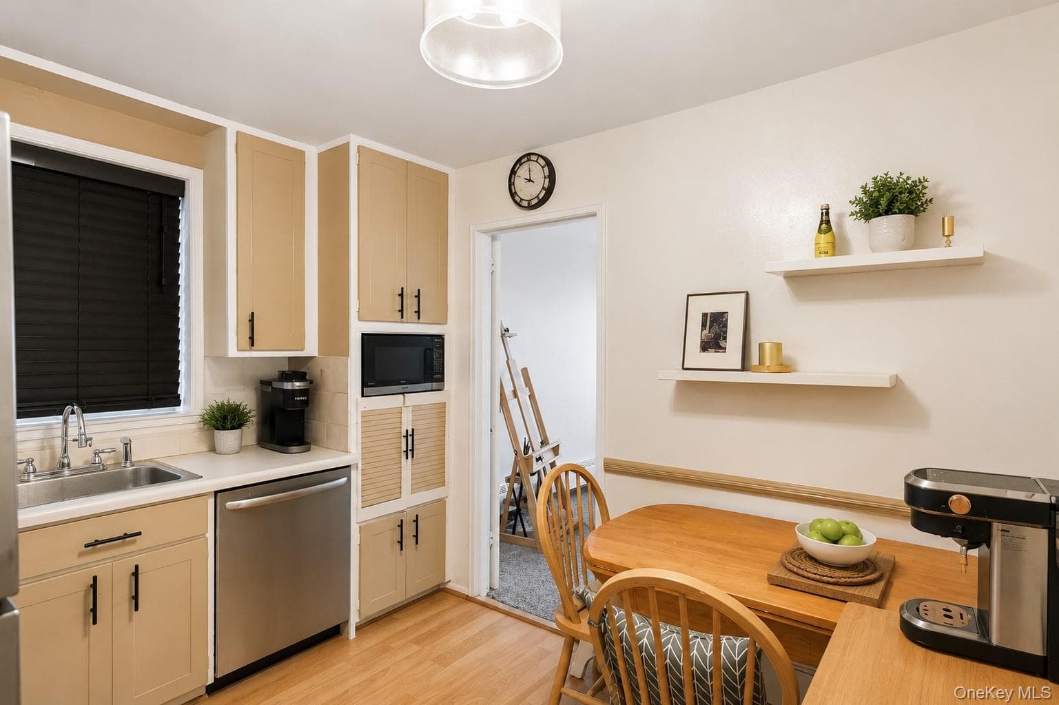 370 W Broadway Unit: 1D thumbnail 11