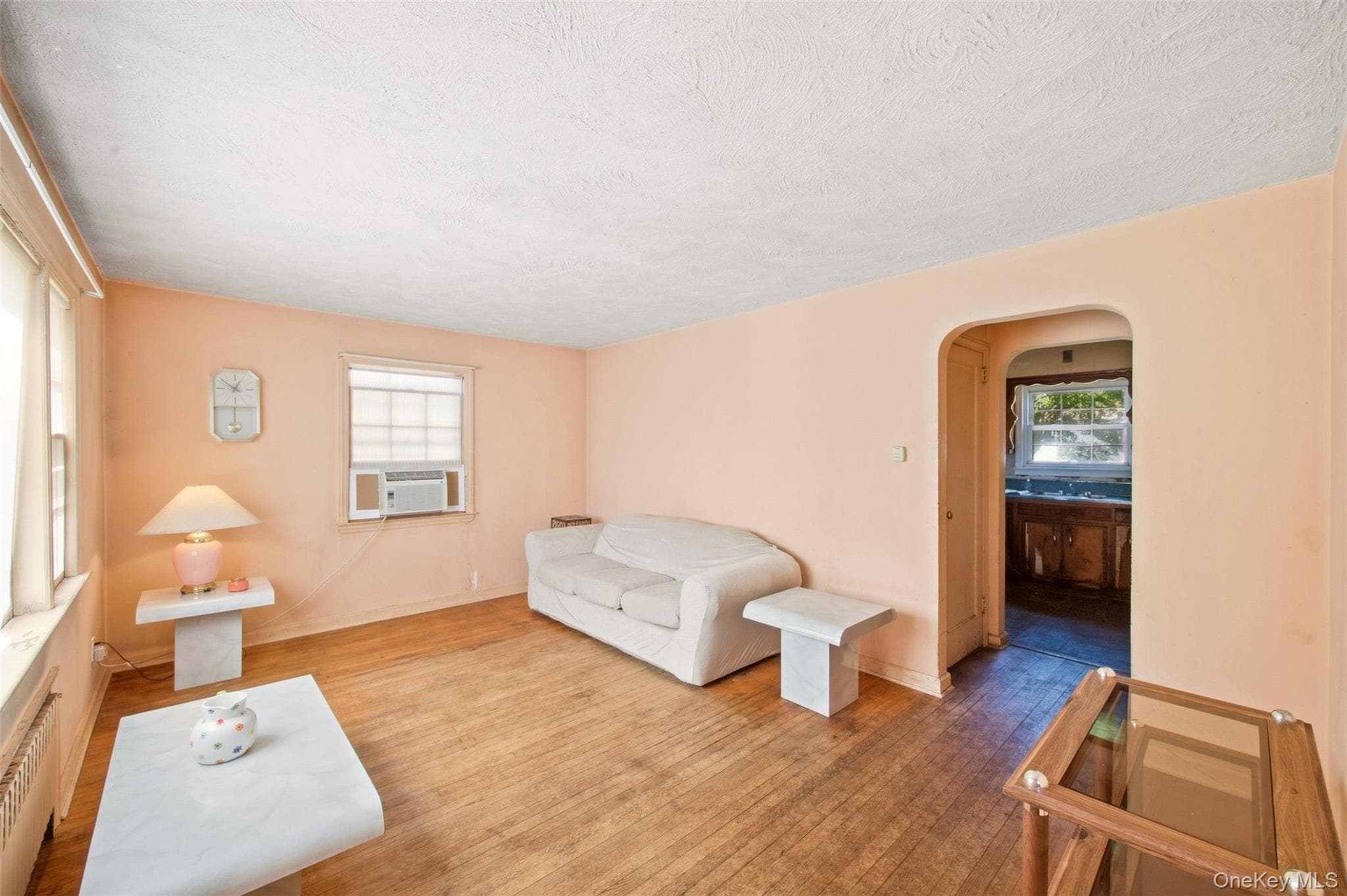 573 Grove Place thumbnail 4