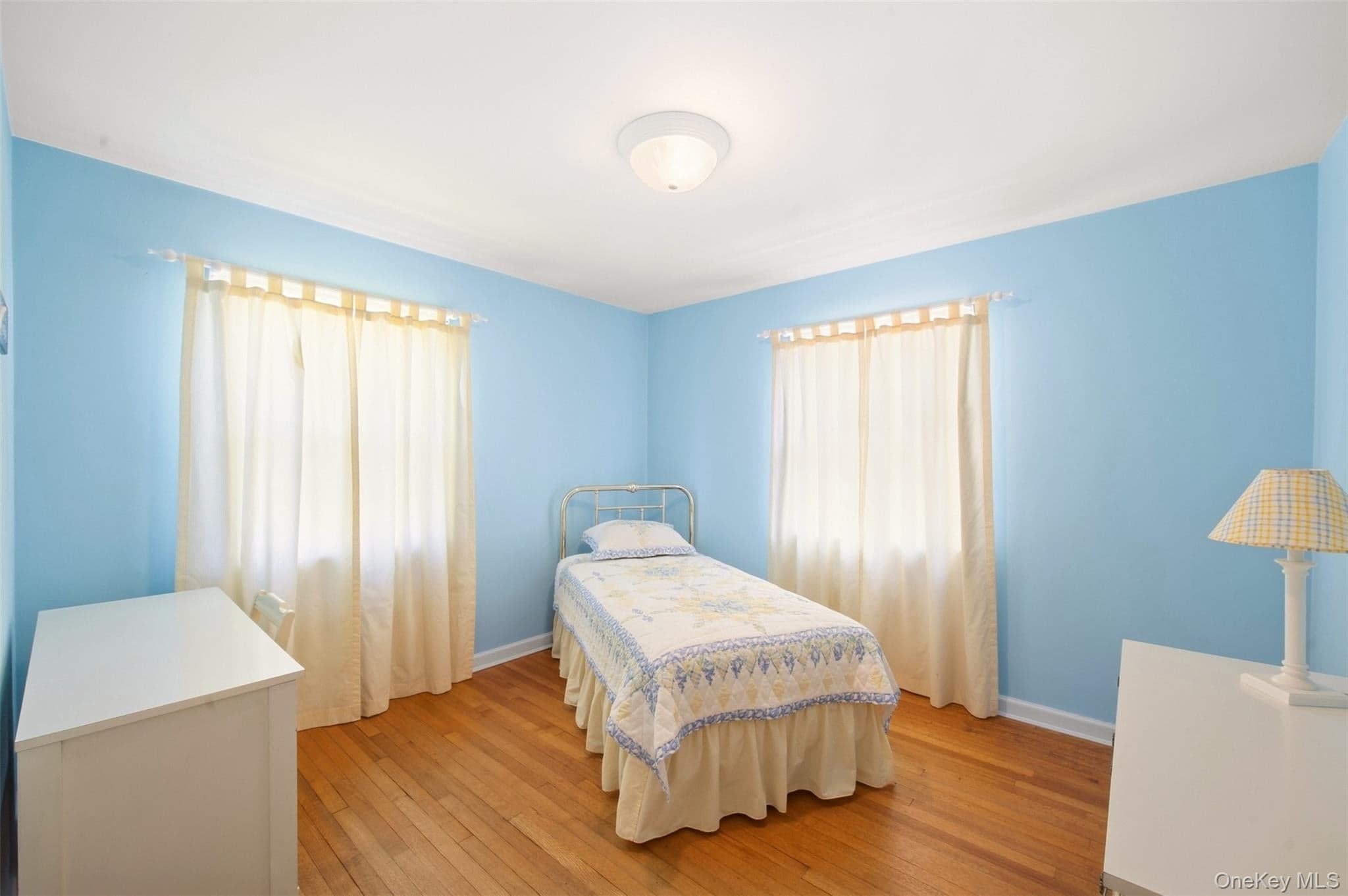 573 Grove Place thumbnail 10