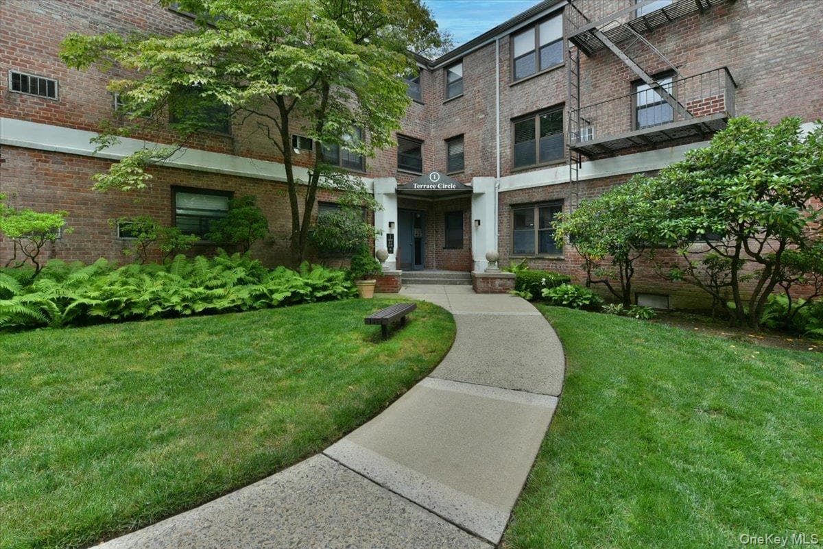 1 Terrace Circle Unit: 3-F thumbnail 28